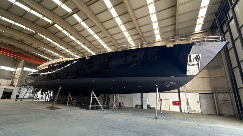 Ark Yacht