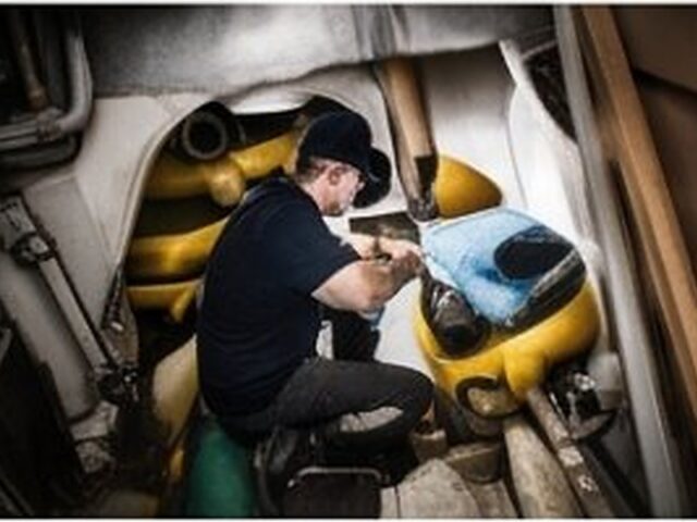 Yarı Deplasman Süperyatlarda Motor Gücü ve Hız: Hull Speed Miti ve Gerçekler